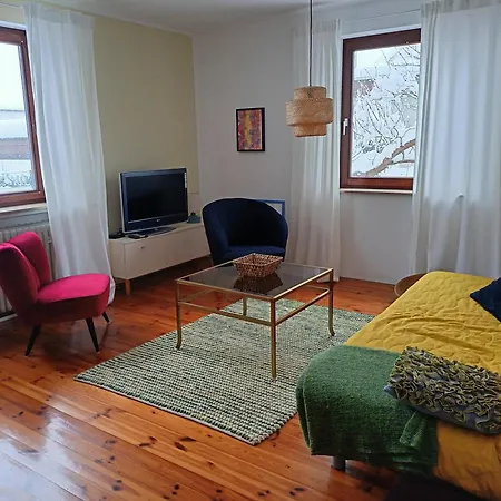 Апартаменты Gemuetliches 2-zimmer-appartment Naehe Campus In Siedlerhaus