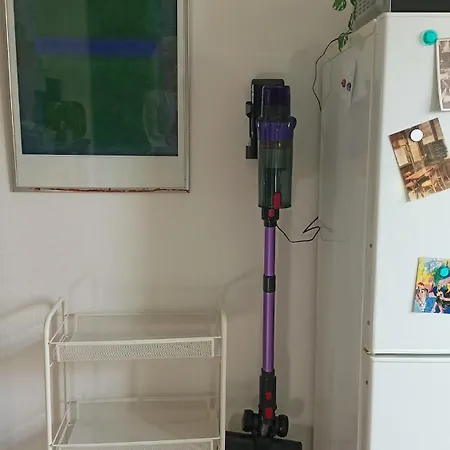 Apartment 2- Zimmer-wohnung In Siedlerhaus In Erlangen-bruck *