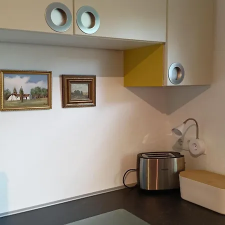 2- Zimmer-wohnung In Siedlerhaus In Erlangen-bruck * Erlangen