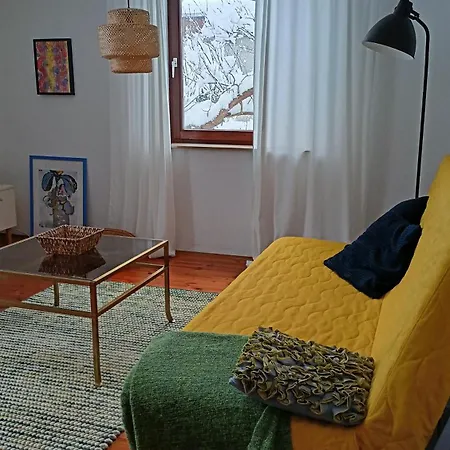 Gemuetliches 2-zimmer-appartment Naehe Campus In Siedlerhaus Appartement *